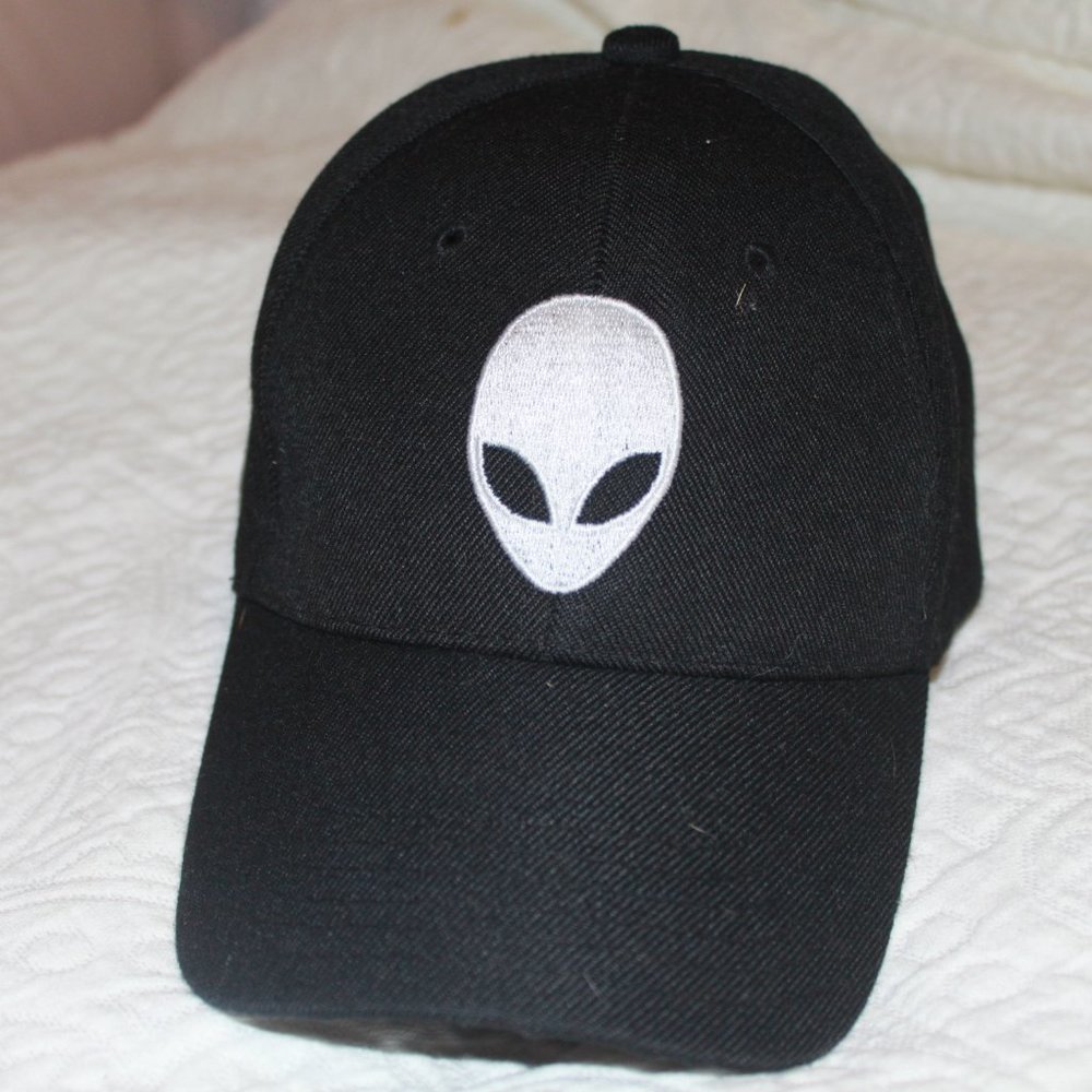 alien hat